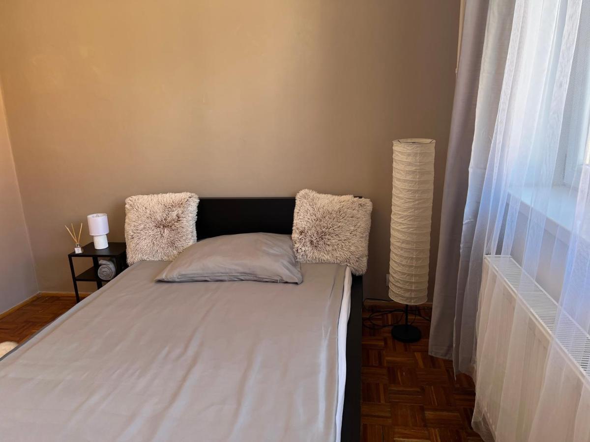Centrum Szeged Apartman Buitenkant foto